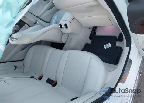 2017 Mercedes-Benz E 300 4Matic z USA, uszkodzony, nr VIN WDDZF4KB9HA125246